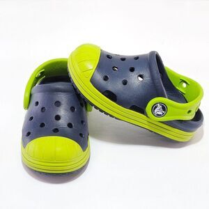 Crocs Kids Size 6 Navy Blue Lime Green Classic Colorblock Clogs Toddler Sandals
